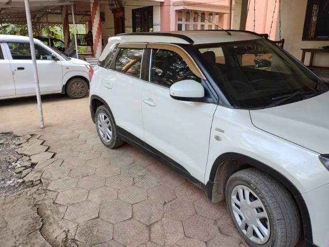 https://images10.gaadi.com/usedcar_image/3649109/original/processed_734090e0-e3bb-4a92-832e-1cd14021da43.jpg?imwidth=6401