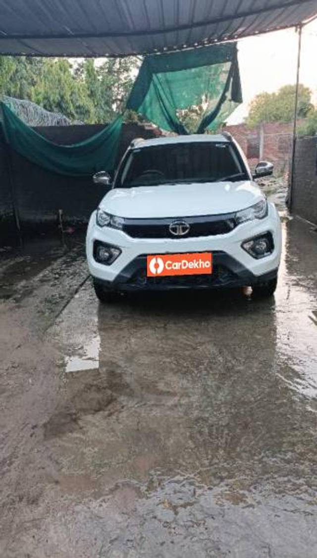 https://images10.gaadi.com/usedcar_image/3649110/original/processed_ad93aa43-0360-473f-999e-061cfb422288.jpg?imwidth=6400