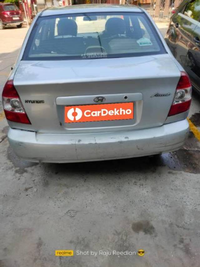 https://images10.gaadi.com/usedcar_image/3649126/original/processed_8e54d8c6-d057-4ada-a564-900ad9a3dfbd.jpg?imwidth=6401