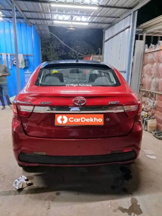 https://images10.gaadi.com/usedcar_image/3649134/original/processed_1d849485-16ae-454b-9965-98191012aa32.jpg?imwidth=6402