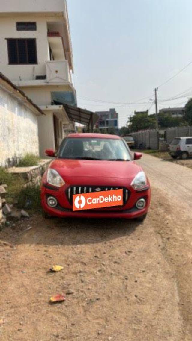 https://images10.gaadi.com/usedcar_image/3649170/original/processed_d2924c9f-2e37-4a51-8716-6d4c26e08435.jpeg?imwidth=6402