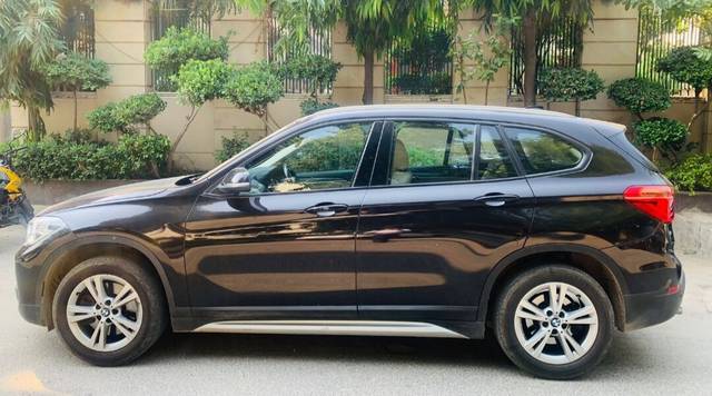 https://images10.gaadi.com/usedcar_image/3649193/original/img2904366__used_car_2904366_1698777838.jpg?imwidth=6402