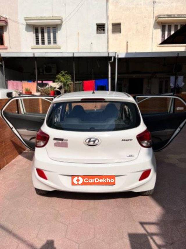 https://images10.gaadi.com/usedcar_image/3649198/original/processed_ab22cb11-136b-4810-92a8-eea187f8fc14.jpeg?imwidth=6401