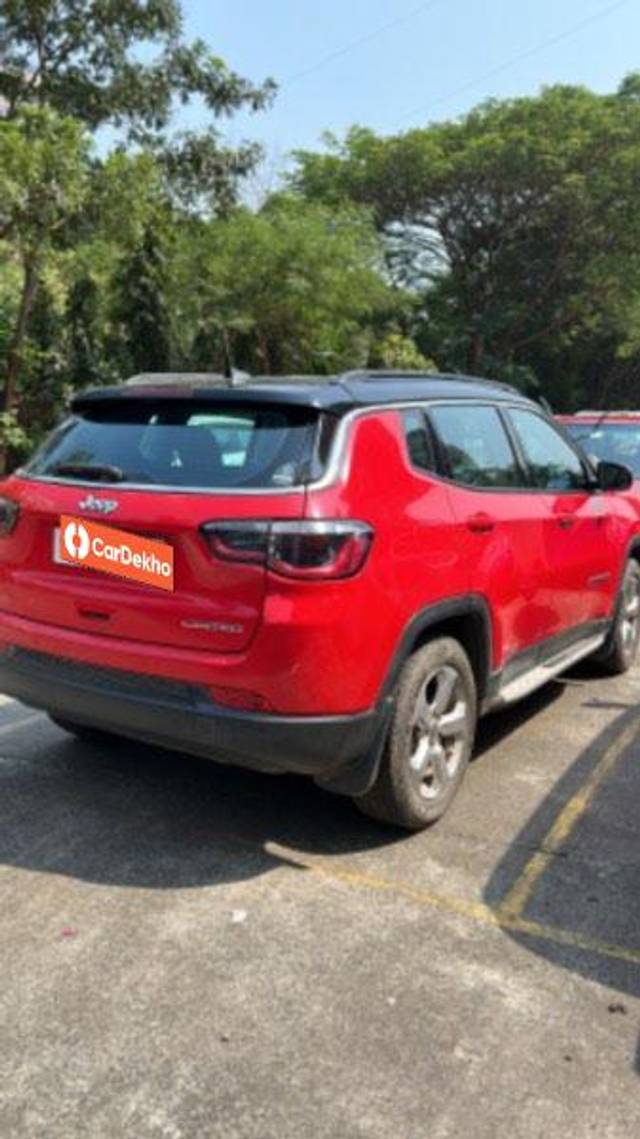 https://images10.gaadi.com/usedcar_image/3649385/original/processed_da9c9b1b-1b23-4d4d-bf8a-7144e5fa53b5.jpeg?imwidth=6401