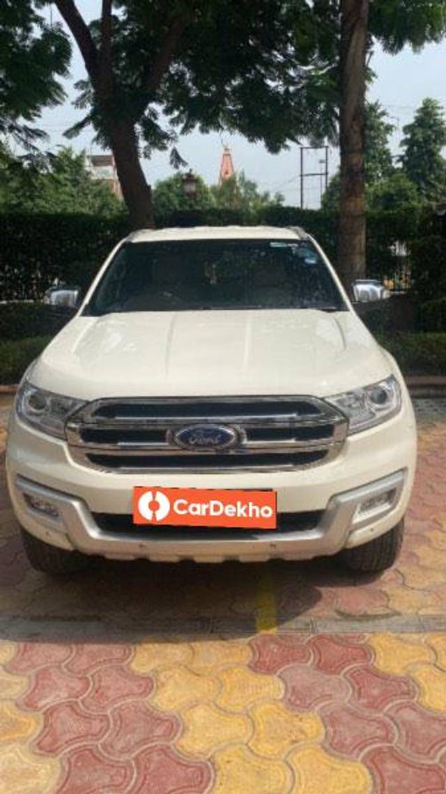 https://images10.gaadi.com/usedcar_image/3649435/original/processed_eb23d9c1-1f5f-4c97-bc0a-7f0f546813ed.jpeg?imwidth=6400