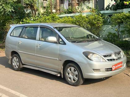 Toyota Innova 2.5 G (Diesel) 8 Seater Toyota Innova 2.5 G (Diesel) 8 Seater