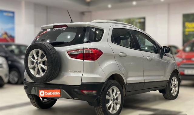 https://images10.gaadi.com/usedcar_image/3649599/original/processed_img2904500__used_car_2904500_1698820956.jpg?imwidth=6402