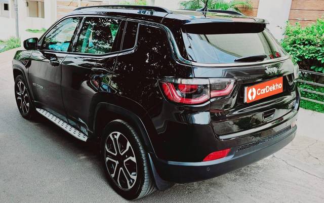 https://images10.gaadi.com/usedcar_image/3649664/original/processed_img2904533__used_car_2904533_1698908123.jpg?imwidth=6401