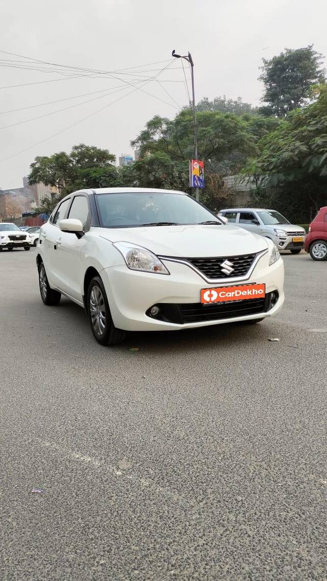 https://images10.gaadi.com/usedcar_image/3649716/original/processed_img2904563__used_car_2904563_1698824163.jpg?imwidth=6400