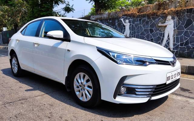 https://images10.gaadi.com/usedcar_image/3649767/original/processed_img2904591__used_car_2904591_1698826570.jpg?imwidth=6401