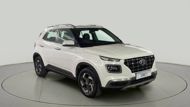 https://images10.gaadi.com/usedcar_image/3649804/original/slot__1-7-Exterior-10970358722-d1d93f22acbc4b918590c5a5afec52a7-Exterior-7.jpg?imwidth=6400