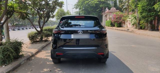 https://images10.gaadi.com/usedcar_image/3649915/original/25__VCC_1809663_96_1698225686.jpg?imwidth=6402