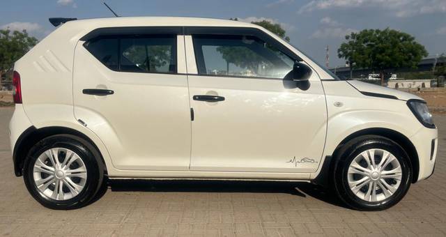 https://images10.gaadi.com/usedcar_image/3649948/original/img2904676__usedcar_9_11461698831933_1698831947.jpg?imwidth=6401