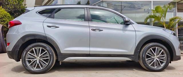 https://images10.gaadi.com/usedcar_image/3649953/original/processed_img2904677__usedcar_whatsappimage2023_11_02at10909pm_2904677_1699000410.jpeg?imwidth=6401