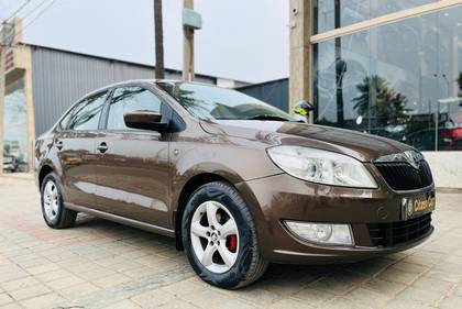 Skoda Rapid 1.5 TDI AT Elegance Plus Skoda Rapid 1.5 TDI AT Elegance Plus