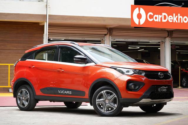 https://images10.gaadi.com/usedcar_image/3650029/original/processed_img2904721__usedcar_dsc05319_01_copy_62791698834641_1698834679.jpeg?imwidth=6400