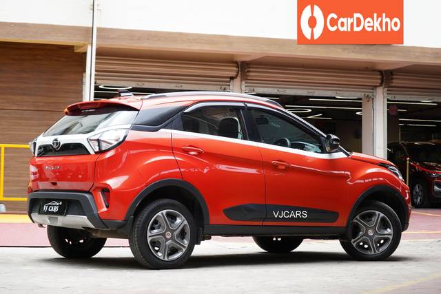 https://images10.gaadi.com/usedcar_image/3650029/original/processed_img2904721__usedcar_dsc05323_01_62791698834641_1698834680.jpeg?imwidth=6401