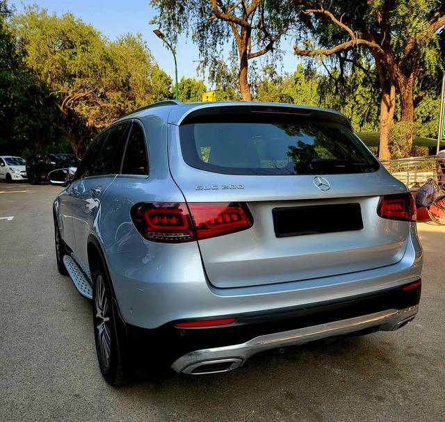 https://images10.gaadi.com/usedcar_image/3650090/original/processed_img2904750__used_car_2904750_1698836971.jpg?imwidth=6402