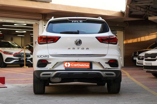 https://images10.gaadi.com/usedcar_image/3650104/original/processed_img2904761__usedcar_dsc05462_01_62791698836907_1698836962.jpeg?imwidth=6402
