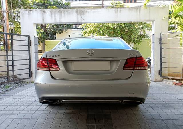 https://images10.gaadi.com/usedcar_image/3650117/original/processed_img2904770__usedcar_img20230828164040_2021698837486_1698837529.jpg?imwidth=6402