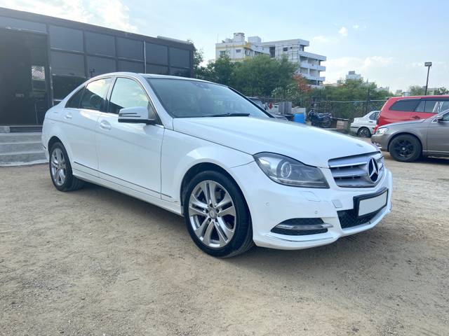 https://images10.gaadi.com/usedcar_image/3650124/original/img2904774__usedcar_2_2021698837578_1698837635.jpg?imwidth=6400