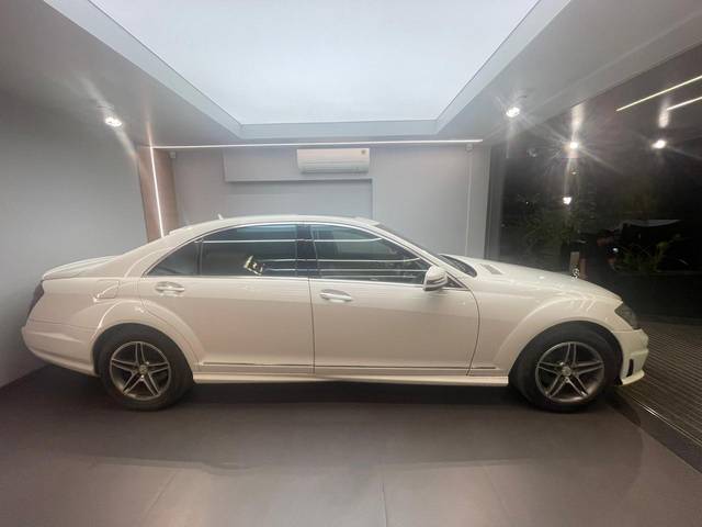 https://images10.gaadi.com/usedcar_image/3650227/original/img2904838__usedcar_whatsappimage2023_11_01at123340pm_2904838_1698908674.jpeg?imwidth=6401