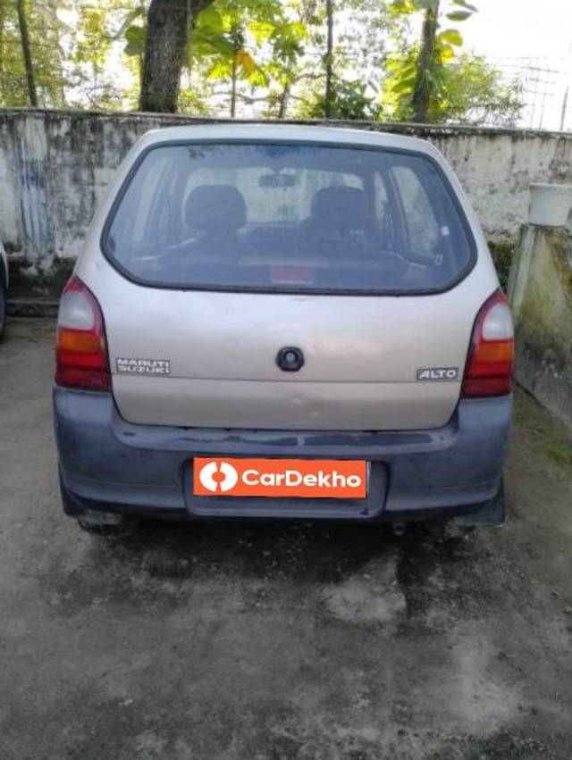 https://images10.gaadi.com/usedcar_image/3650269/original/processed_a1686b76-1318-4dc0-aeba-e06cce08ba84.jpeg?imwidth=6402