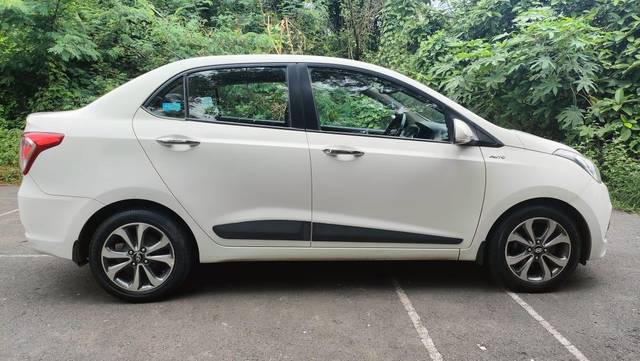 https://images10.gaadi.com/usedcar_image/3650504/original/processed_img2905013__used_car_2905013_1698848260.jpg?imwidth=6401