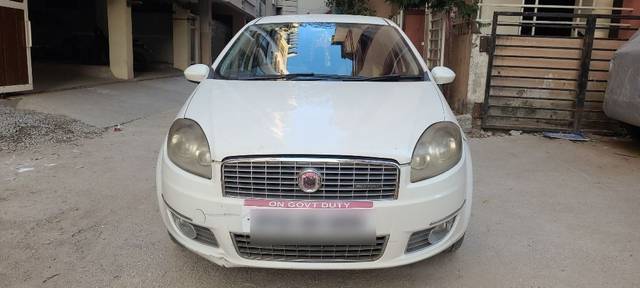 https://images10.gaadi.com/usedcar_image/3650608/original/25__VCC_1809864_94_1698245095.jpg?imwidth=6400