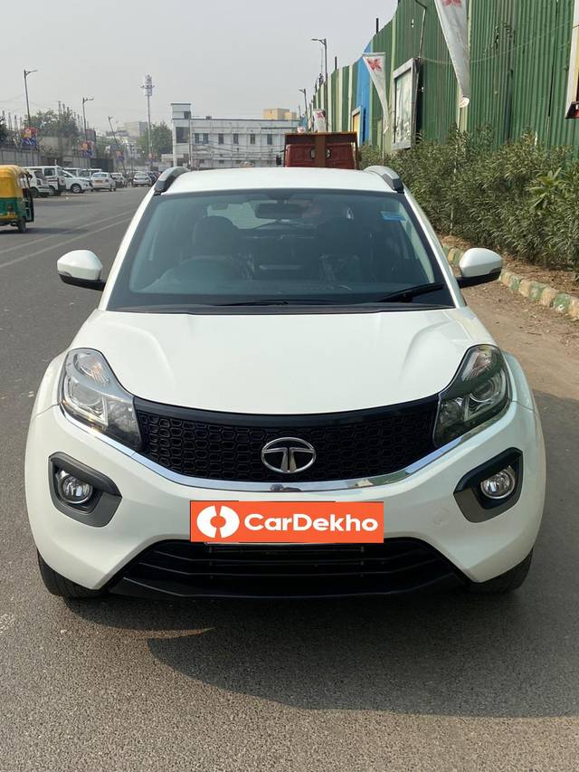 https://images10.gaadi.com/usedcar_image/3650666/original/processed_img2905062__used_car_2905062_1698855542.jpg?imwidth=6400