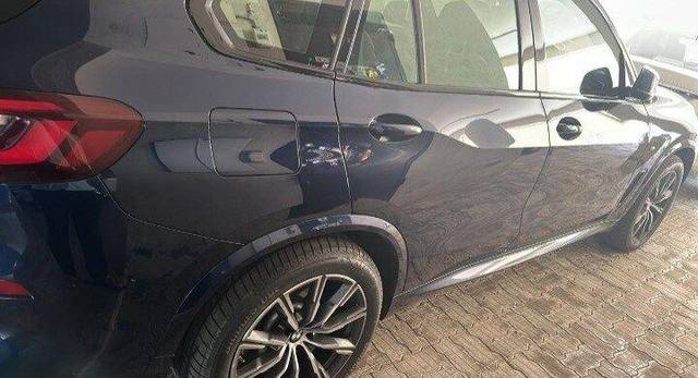 https://images10.gaadi.com/usedcar_image/3650669/original/processed_img2905063__used_car_2905063_1698902780.jpg?imwidth=6402