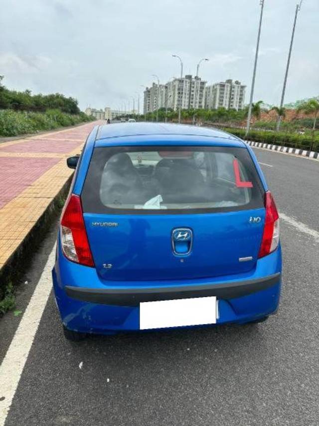 https://images10.gaadi.com/usedcar_image/3650725/original/processed_d571ae22-65e9-4197-9c00-428058af344b.jpg?imwidth=6401