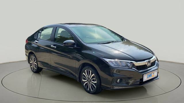 https://images10.gaadi.com/usedcar_image/3651012/original/slot__1-7-Exterior-13208555729-82b3bad41b8b4595b5a2578161764abd-Exterior-7.jpg?imwidth=6400
