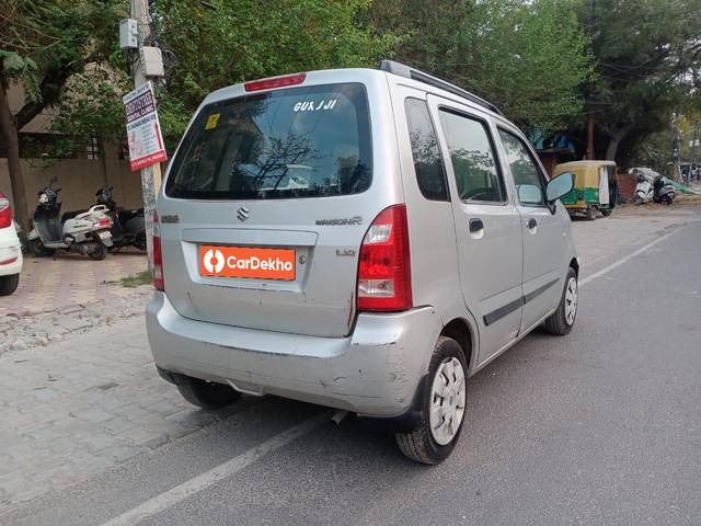 https://images10.gaadi.com/usedcar_image/3651270/original/processed_img2905276__usedcar_photo_2023_10_15_15_58_51_8_82441698906233_1698906698.jpg?imwidth=6402