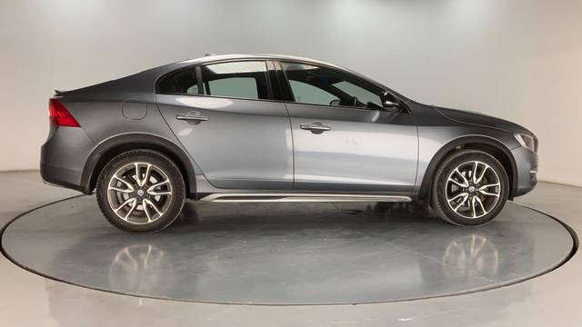https://images10.gaadi.com/usedcar_image/3651273/original/processed_img2905279__usedcar_v3_276591698907013_1698907021.jpg?imwidth=6401