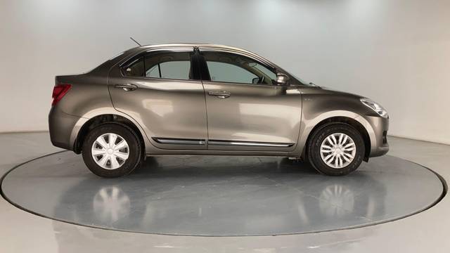 https://images10.gaadi.com/usedcar_image/3651300/original/processed_img2905292__usedcar_3_276591698907867_1698907872.jpg?imwidth=6401