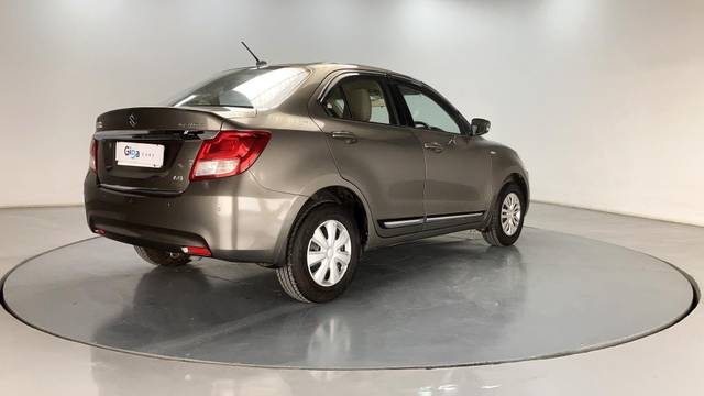 https://images10.gaadi.com/usedcar_image/3651300/original/processed_img2905292__usedcar_d12_276591698907867_1698907873.jpg?imwidth=6402
