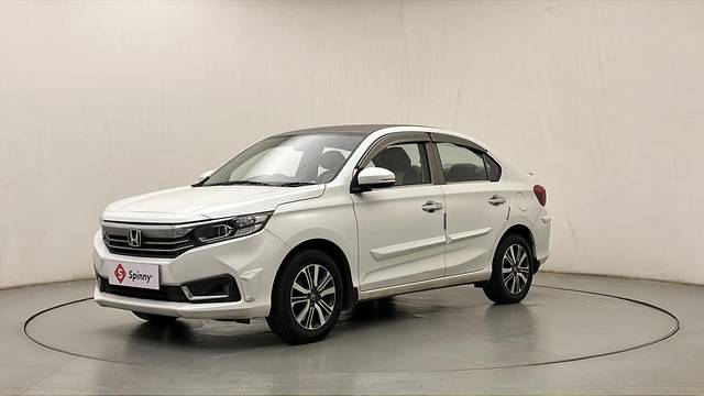 https://images10.gaadi.com/usedcar_image/3651409/original/8uiKmtRlTnig0cScTfEUVw__file.JPG?imwidth=6400