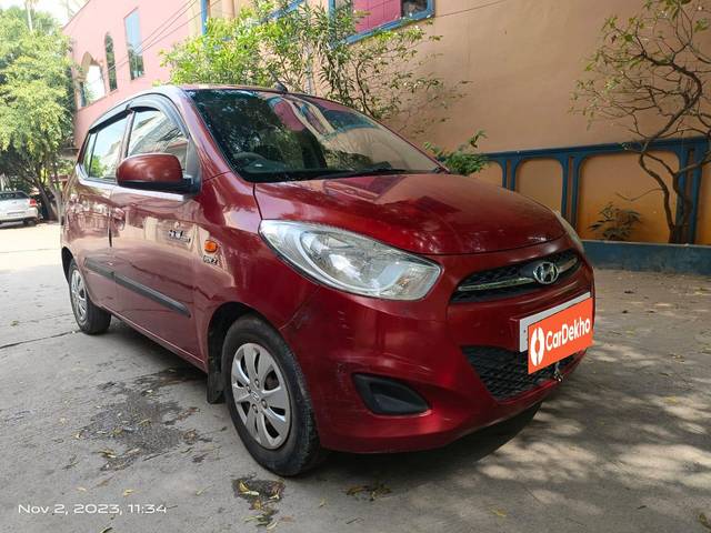 https://images10.gaadi.com/usedcar_image/3651625/original/processed_img2905589__used_car_2905589_1698909607.jpg?imwidth=6400