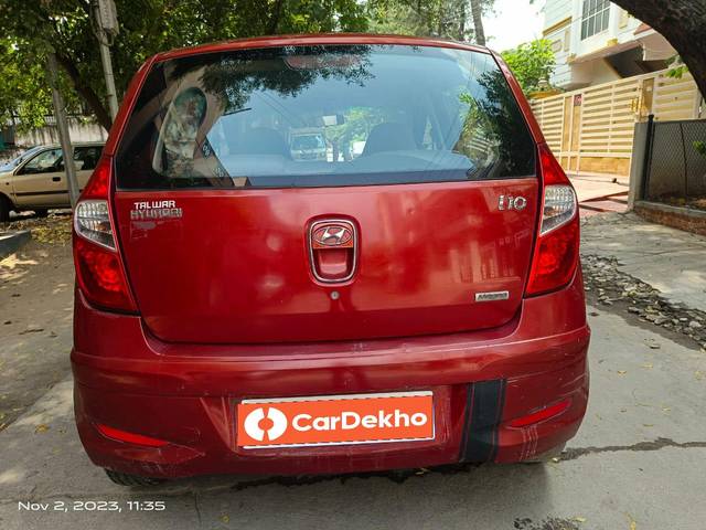 https://images10.gaadi.com/usedcar_image/3651625/original/processed_img2905589__used_car_2905589_1698909621.jpg?imwidth=6402