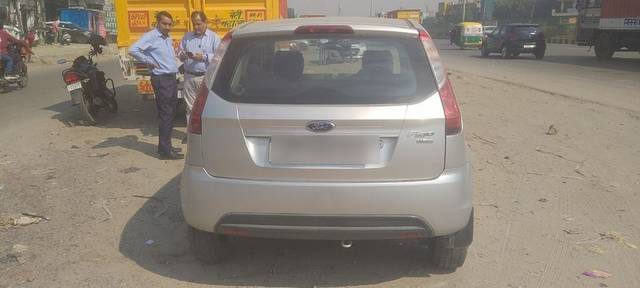 https://images10.gaadi.com/usedcar_image/3651716/original/26__VCC_1810045_96_1698301828.jpg?imwidth=6402