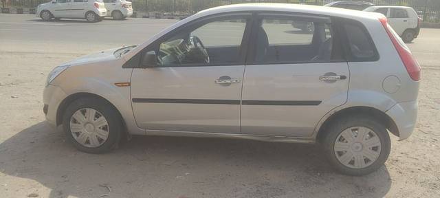 https://images10.gaadi.com/usedcar_image/3651716/original/26__VCC_IMG_1698300962031_1810045_95_1698301275.jpg?imwidth=6401
