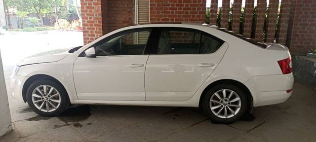 https://images10.gaadi.com/usedcar_image/3651719/original/26__VCC_IMG_1698299123448_1810015_95_1698299352.jpg?imwidth=6401