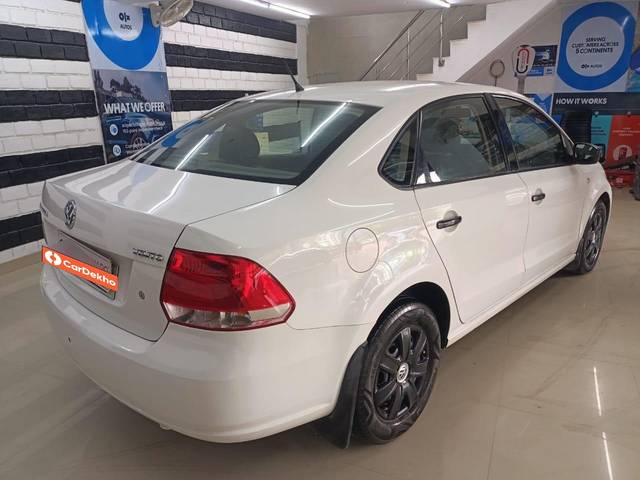 https://images10.gaadi.com/usedcar_image/3651731/original/processed_img2905681__used_car_2905681_1698910465.jpg?imwidth=6402