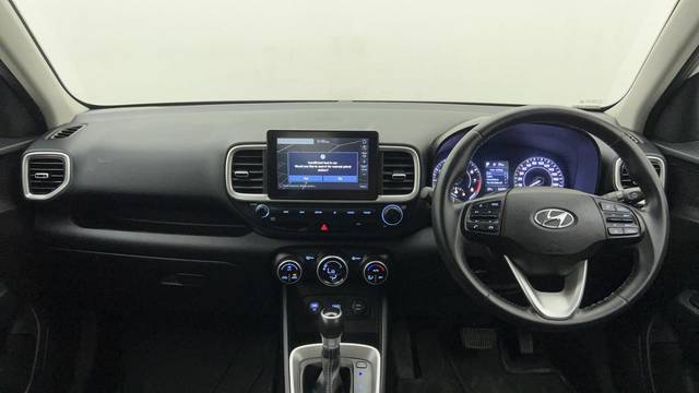 https://images10.gaadi.com/usedcar_image/3651873/original/2oz6dsbASiqWUlGDINPIDg__file.JPG?imwidth=6400