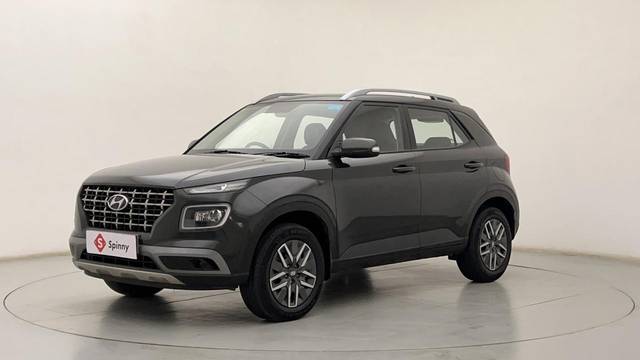 https://images10.gaadi.com/usedcar_image/3652030/original/8nWeuTaCTE2spg6rDQiO7g__file.JPG?imwidth=6400