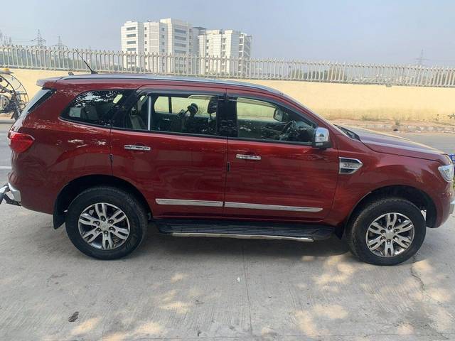 https://images10.gaadi.com/usedcar_image/3652263/original/processed_img2906163__used_car_2906163_1698914215.jpg?imwidth=6401