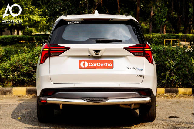 https://images10.gaadi.com/usedcar_image/3652264/original/processed_img2906164__used_car_2906164_1698914042.png?imwidth=6402