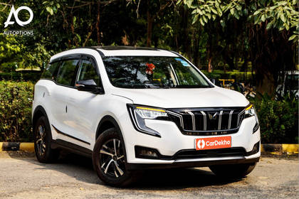 Mahindra XUV700 AX5 Mahindra XUV700 AX5