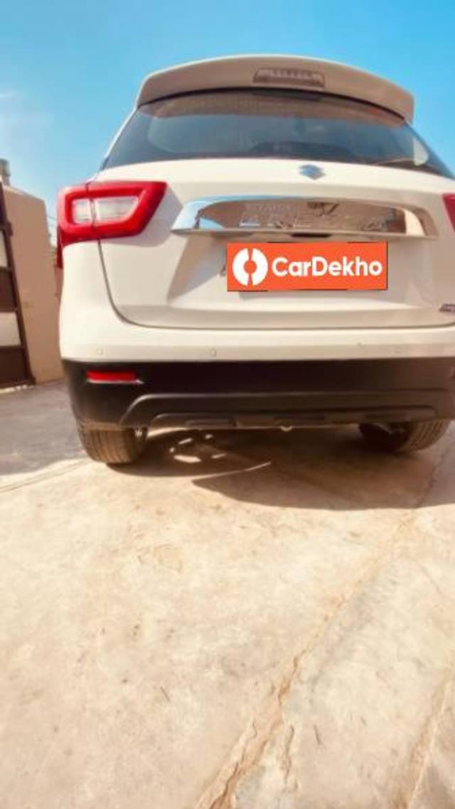https://images10.gaadi.com/usedcar_image/3652276/original/processed_2b6a3862-2645-43cb-a88d-7a19564b81e9.jpg?imwidth=6401